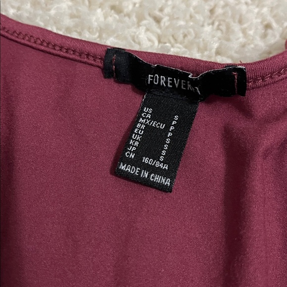 Crop Top - Picture 2 of 3